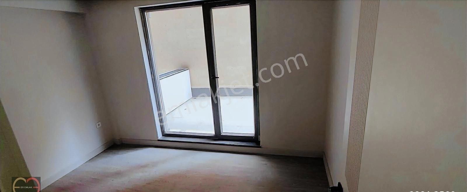 Bahçelievler De 1+1 Büyük Teraslı Yeni Lüks Bahçe Katı Daire - Görsel 9