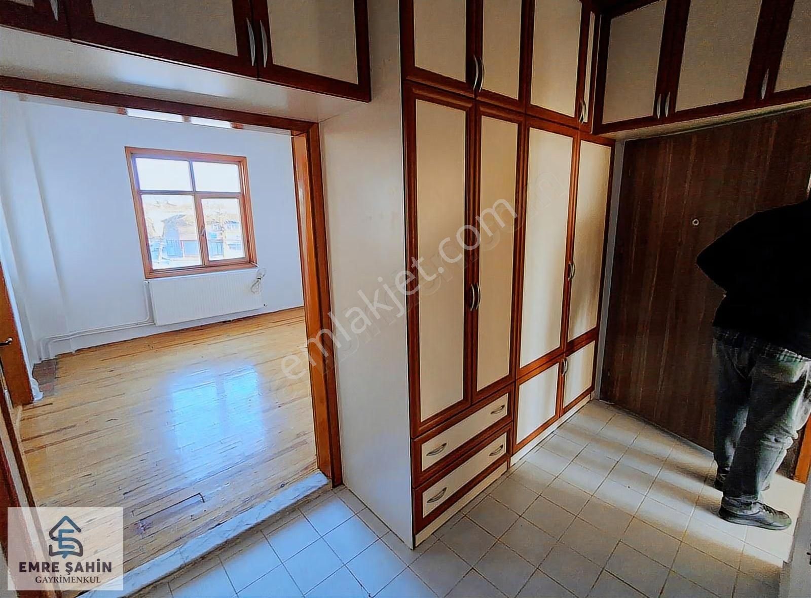 Şeyh Şamil Mah. Medova Hast. Yanı Arakat 3+1 Kiralık Daire - Görsel 11