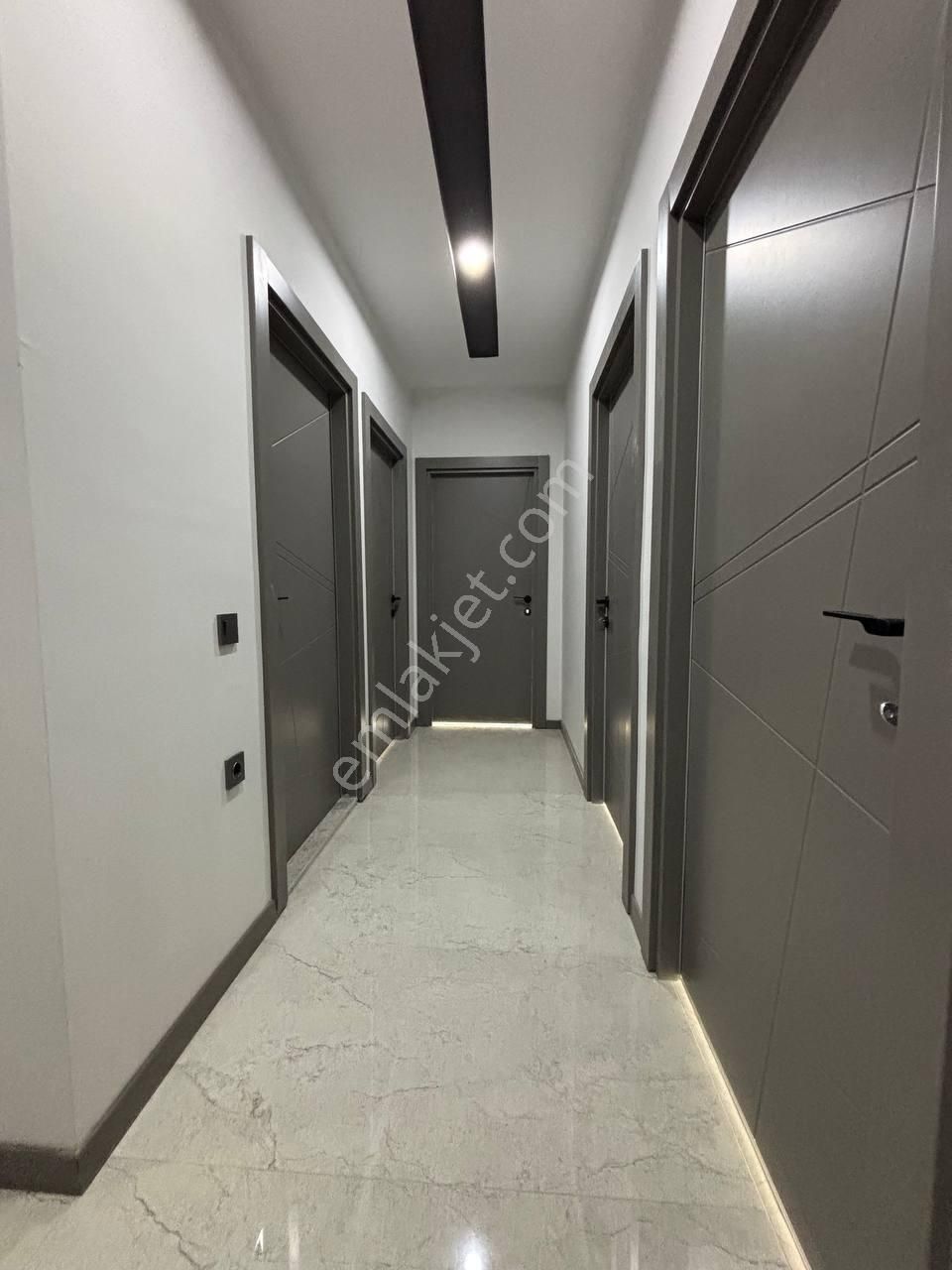 Ulaşıma Yakın Yüzme Havuzlu Asansörlü Katta Satılık 2+1 Daire - Görsel 17