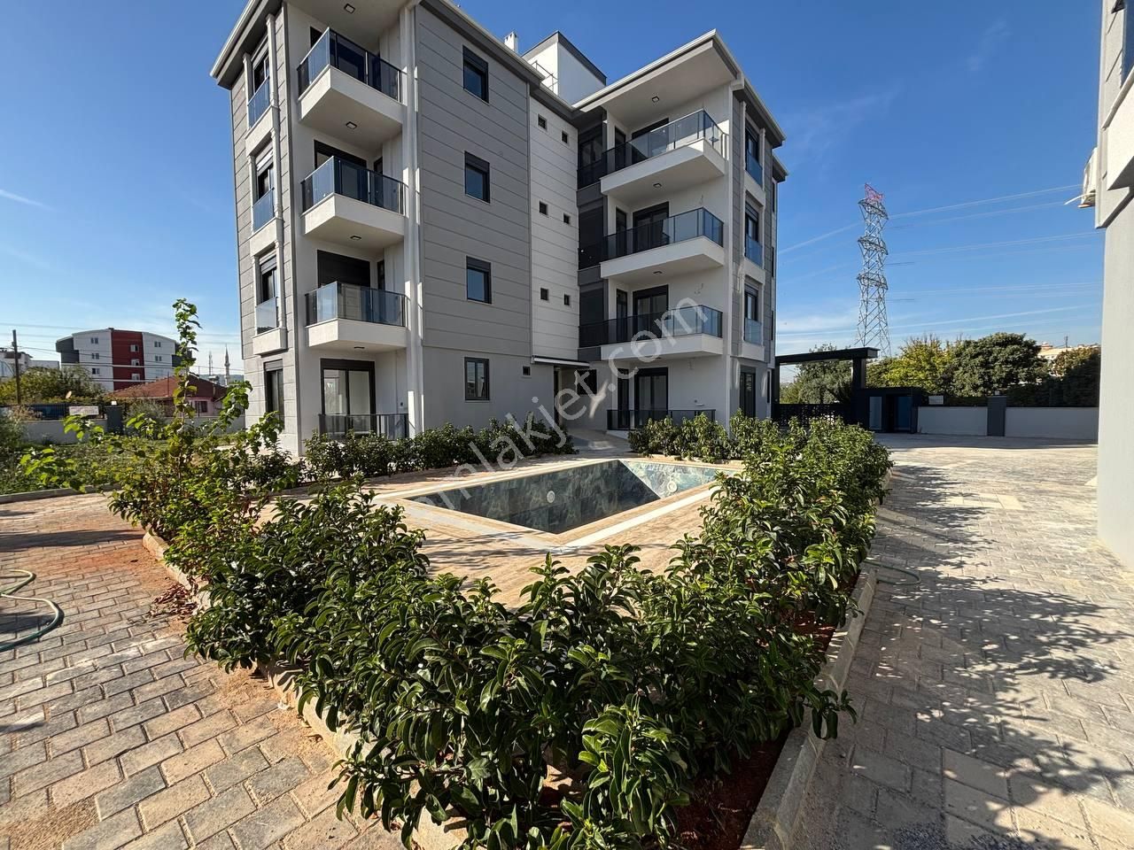 Ulaşıma Yakın Yüzme Havuzlu Asansörlü Katta Satılık 2+1 Daire - Görsel 3