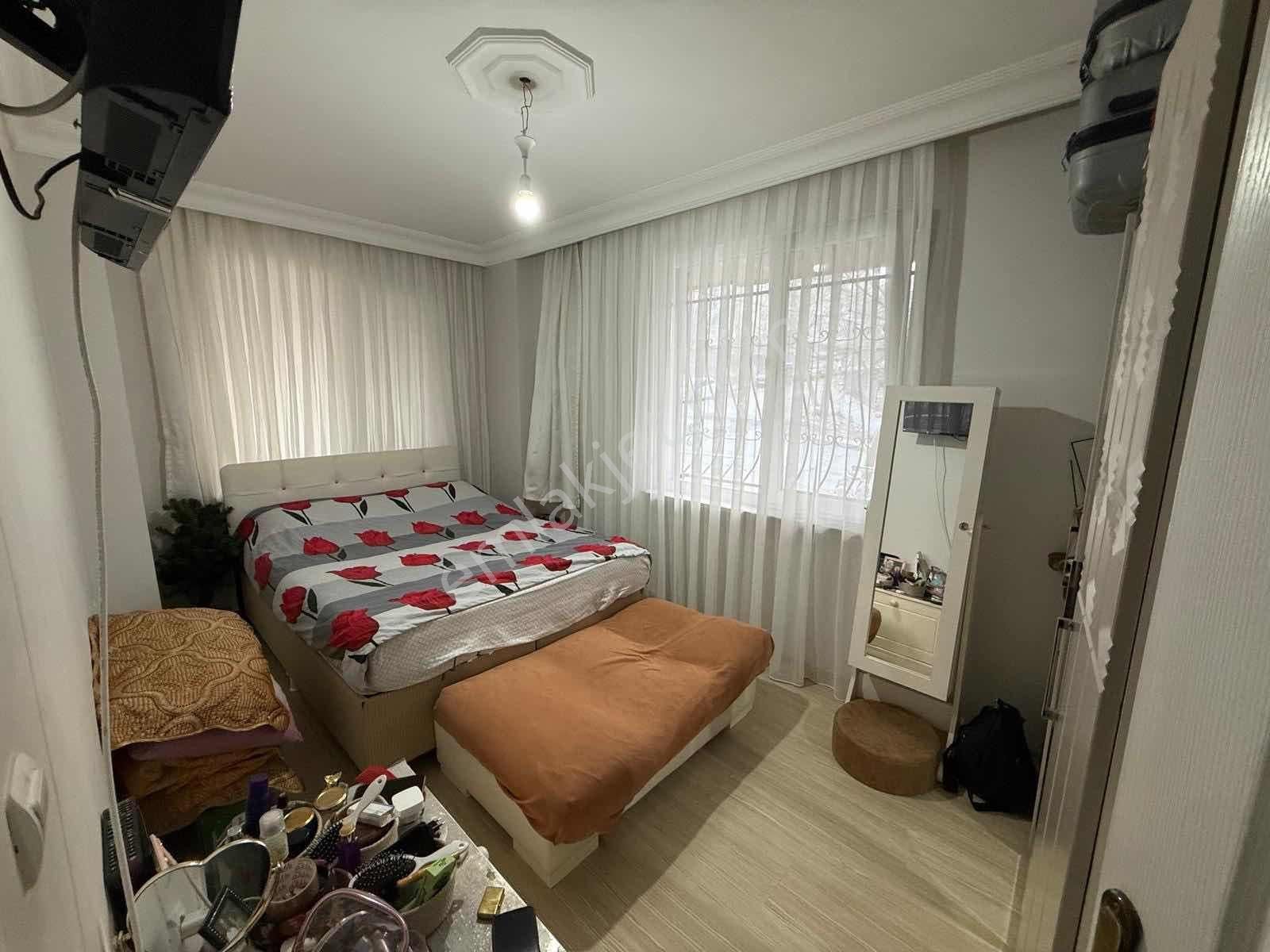 Beylikdüzü Yakuplu Metrobüs 750m Mesafede Satılık 2+1 Daire