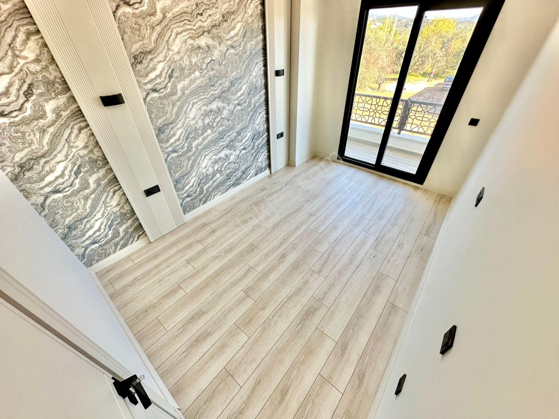 ꧁akçay Ay Emlaktan꧂güre'de Lüks Sitede Kuş Çıvıltılarıyla Huzur Bulacağınız Satılık 1+1 Şık Daire - Görsel 20