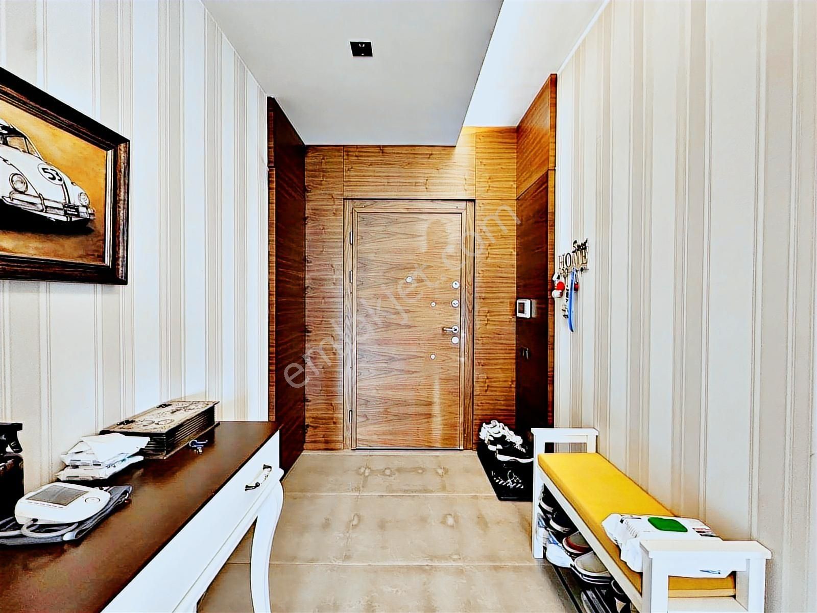 Valentia'dan Kıraner Park Sitesinde Geniş 4+1 Satılık Daire !!! - Görsel 5