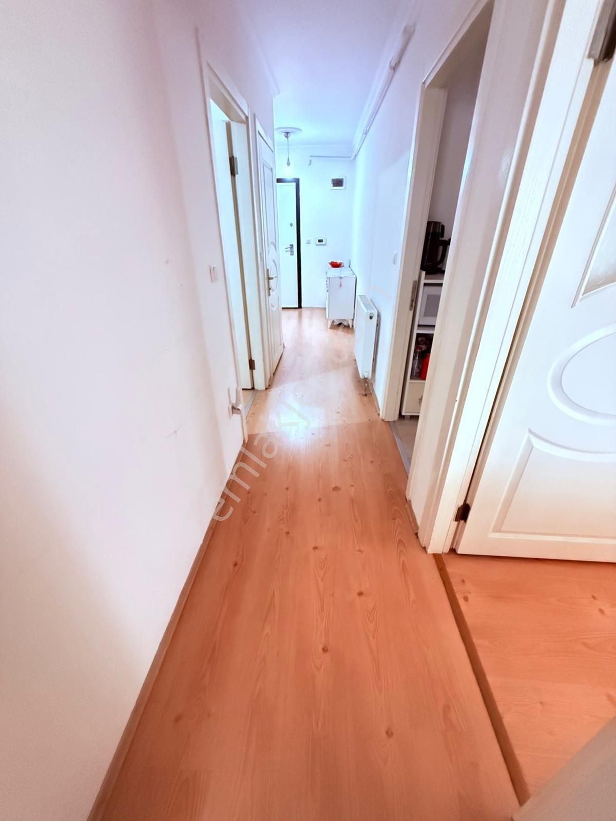 Güneyden Harika Köşe Binada Ön Cephe Balkonlu Ara Kat 2+1.85m2 Daire - Görsel 6