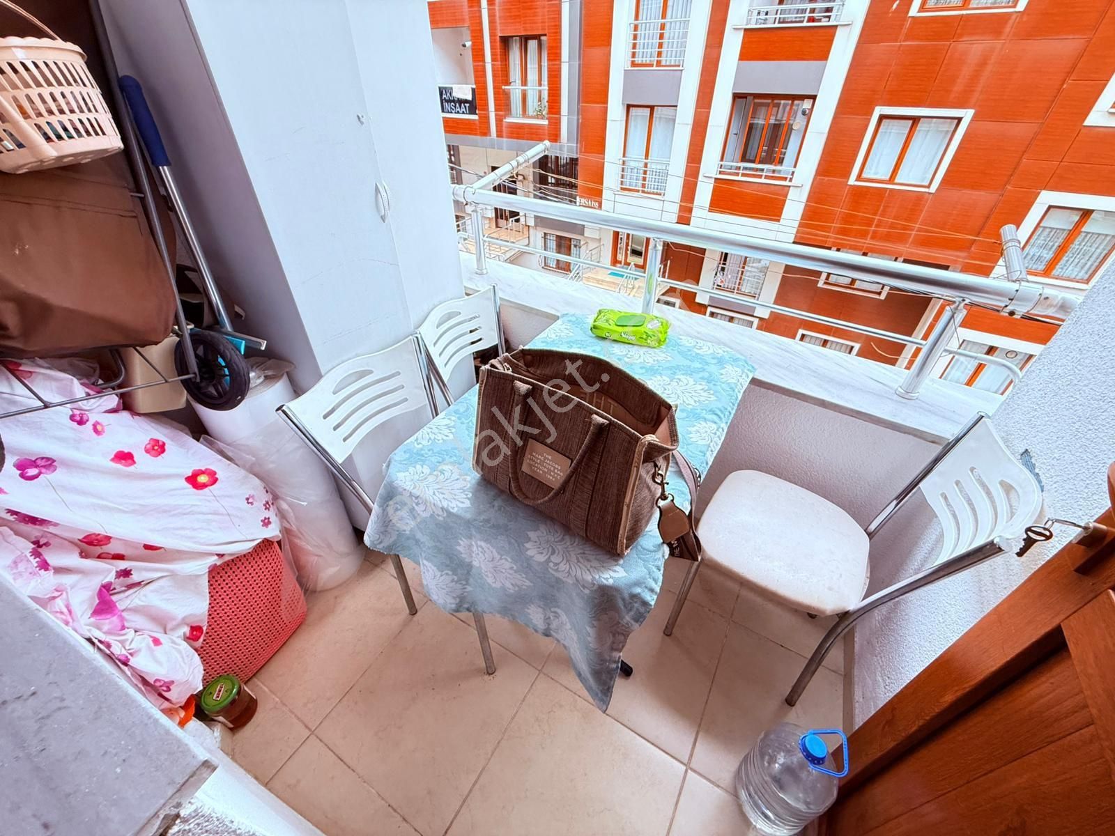 Güneyden Harika Köşe Binada Ön Cephe Balkonlu Ara Kat 2+1.85m2 Daire - Görsel 7