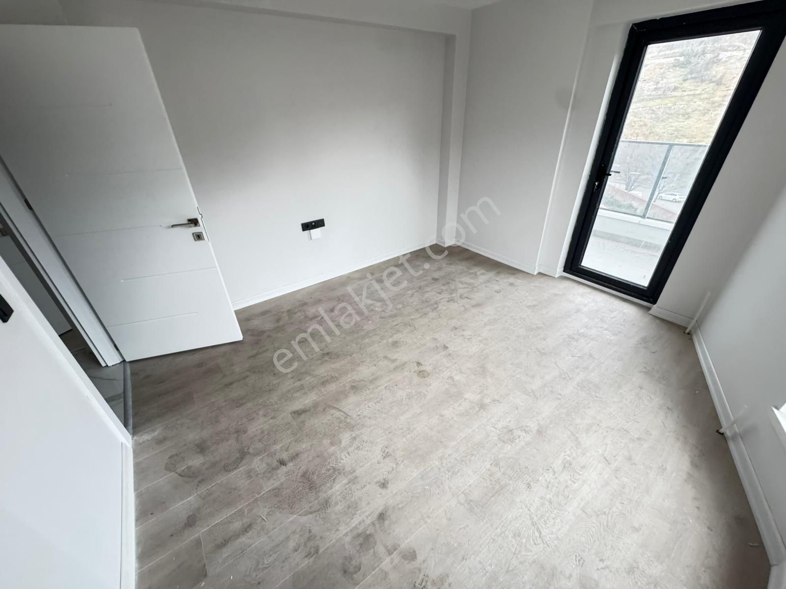 Lider Emlak'tan Cadde Üzeri Yapılı 3+1 Sıfır Daire - Görsel 18