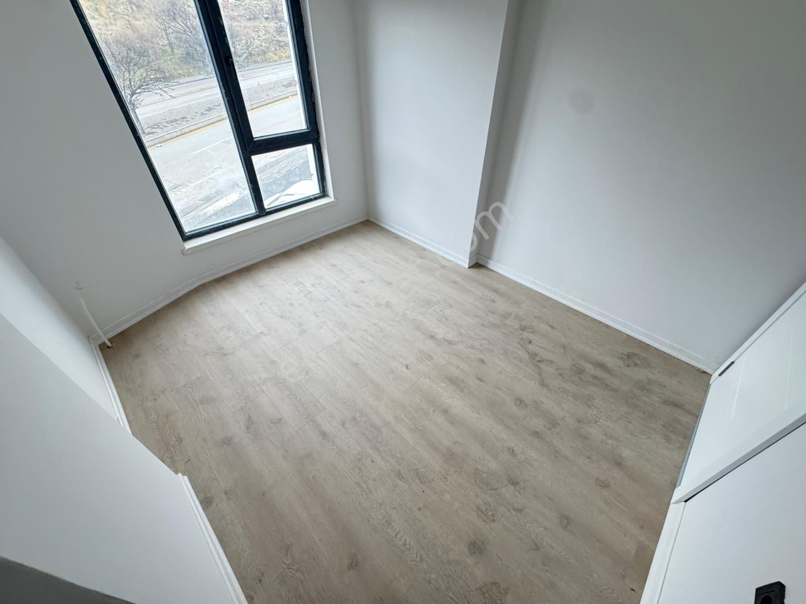 Lider Emlak'tan Cadde Üzeri Yapılı 3+1 Sıfır Daire - Görsel 24