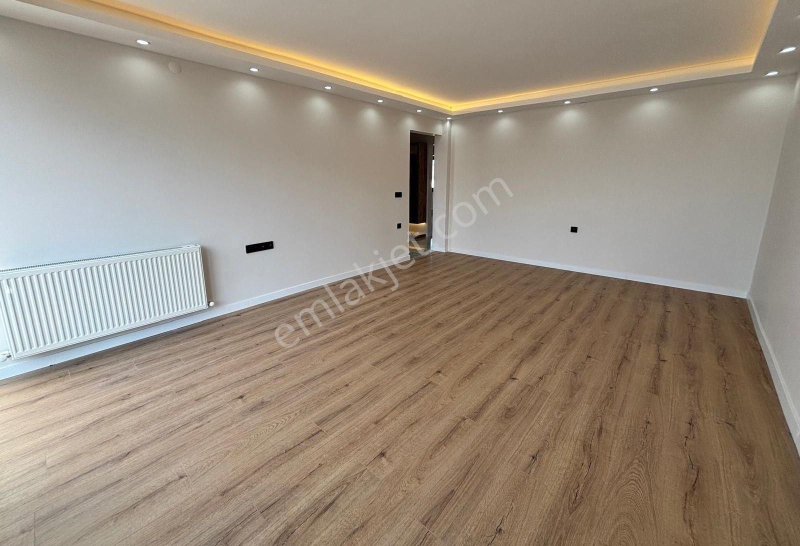 Asil'den Hatayda Cadde Yakını 3+1 Lüks Yapılı Deniz Manzaralı - Görsel 4