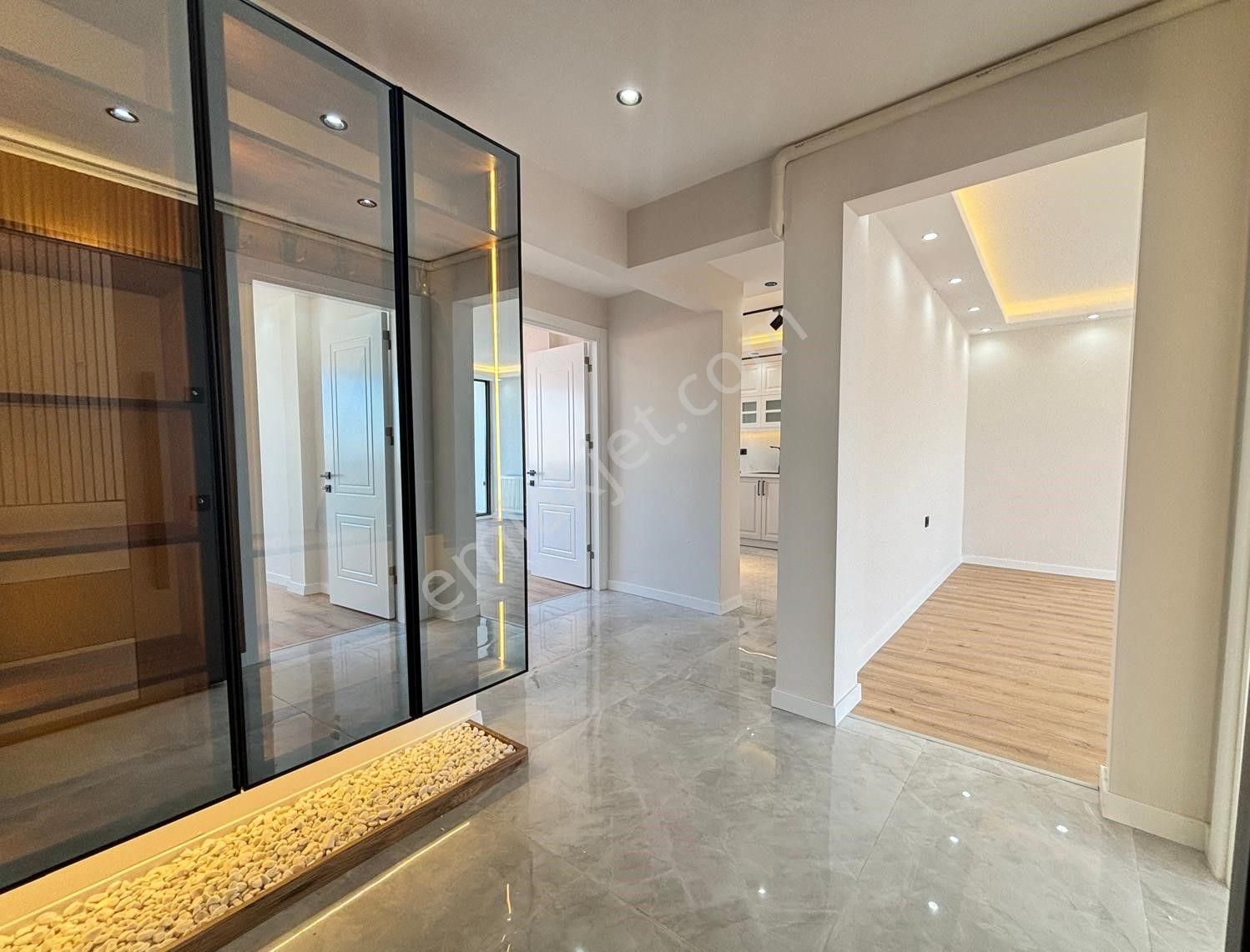 Asil'den Hatayda Cadde Yakını 3+1 Lüks Yapılı Deniz Manzaralı - Görsel 19