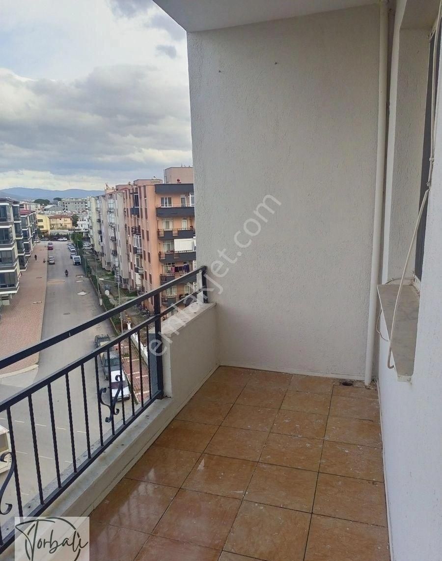 Torbalı Emlak'tan Muratbey Mah. Yaprak Konutlarında 145m2 3+1 D.gazlı Dairemiz Kiralık - Görsel 16