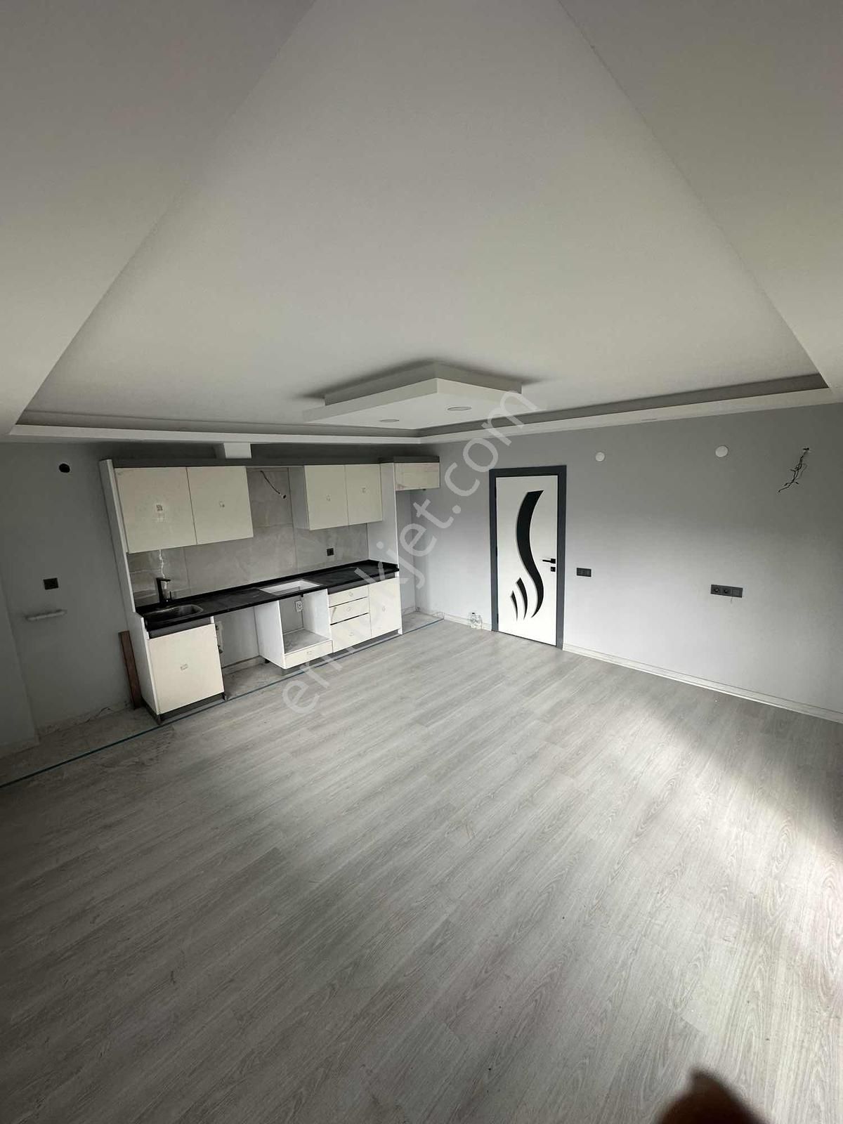 Kepez Devlet Hastane Yanında 2+1 Havuzlu Yüksek Giriş