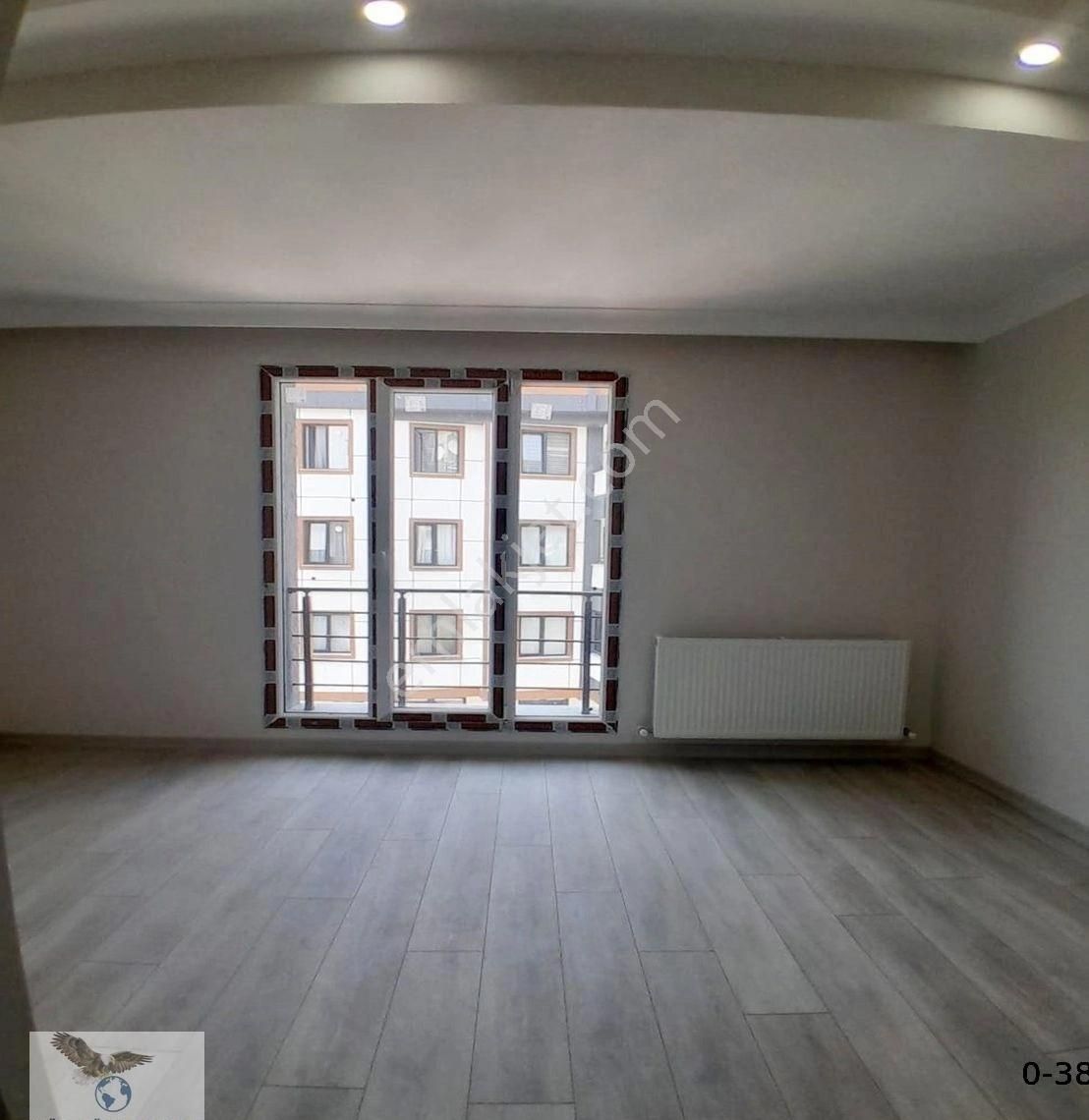 Müslüm Emlaktan Metrobüse Yürüme Mesafesinde 4+2 Dublex