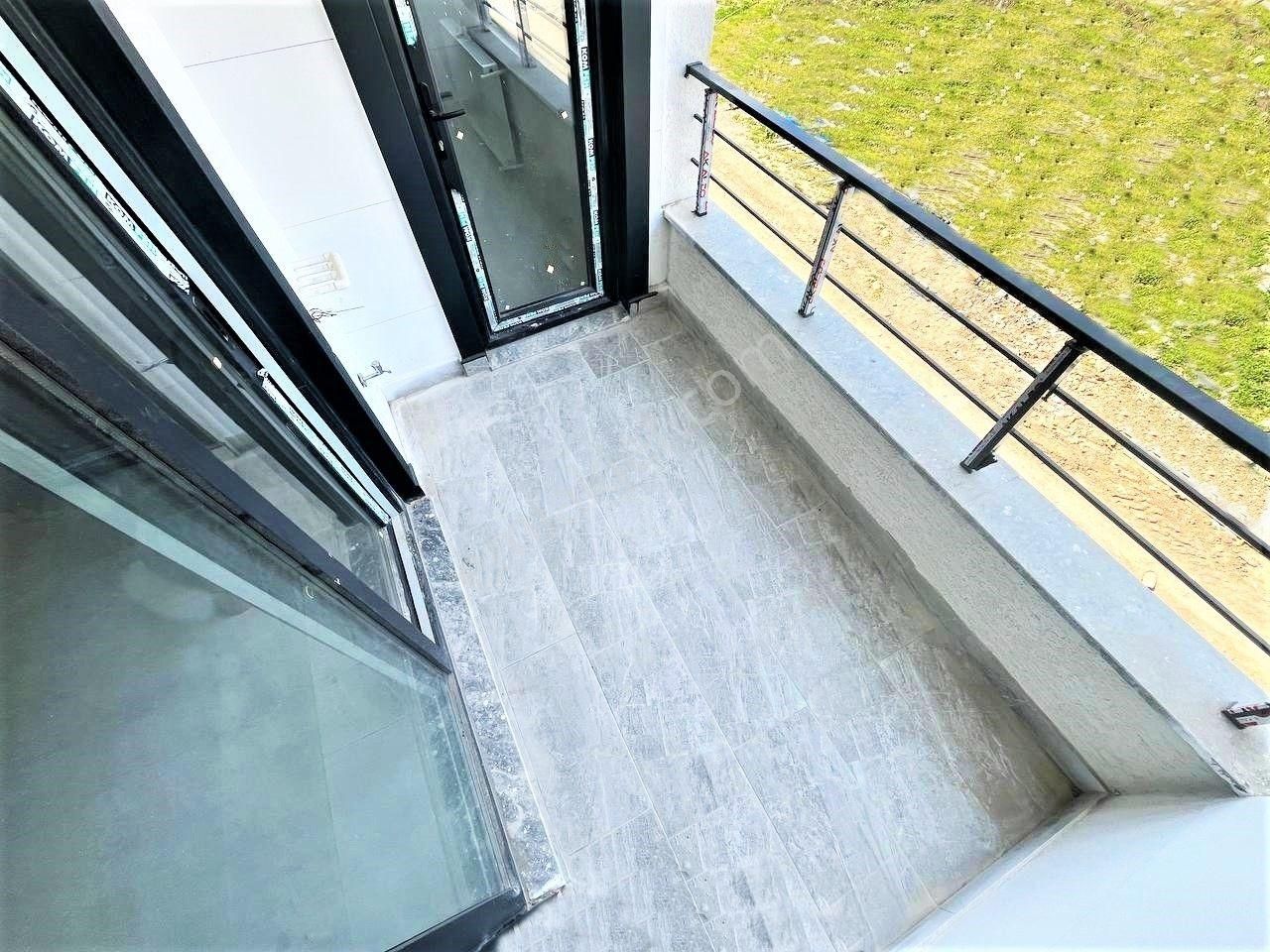 ✔akçay'da Kat Ve Cephe Seçenekleriyle Aygül'den Sıfır Ön Cephe Geniş Balkonlu Lüks 1+1 Satılık Daire - Görsel 32