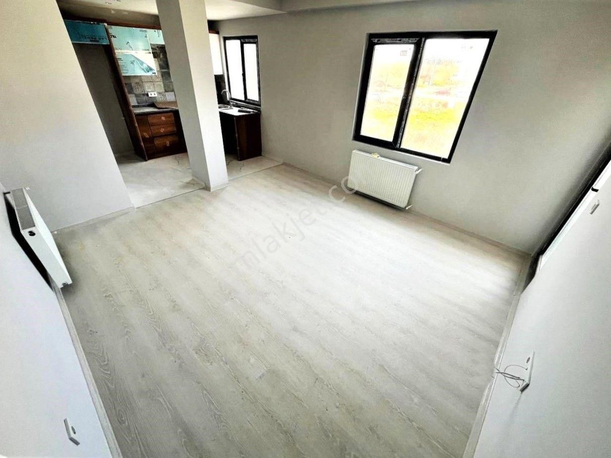 ✔akçay'da Kat Ve Cephe Seçenekleriyle Aygül'den Sıfır Ön Cephe Geniş Balkonlu Lüks 1+1 Satılık Daire