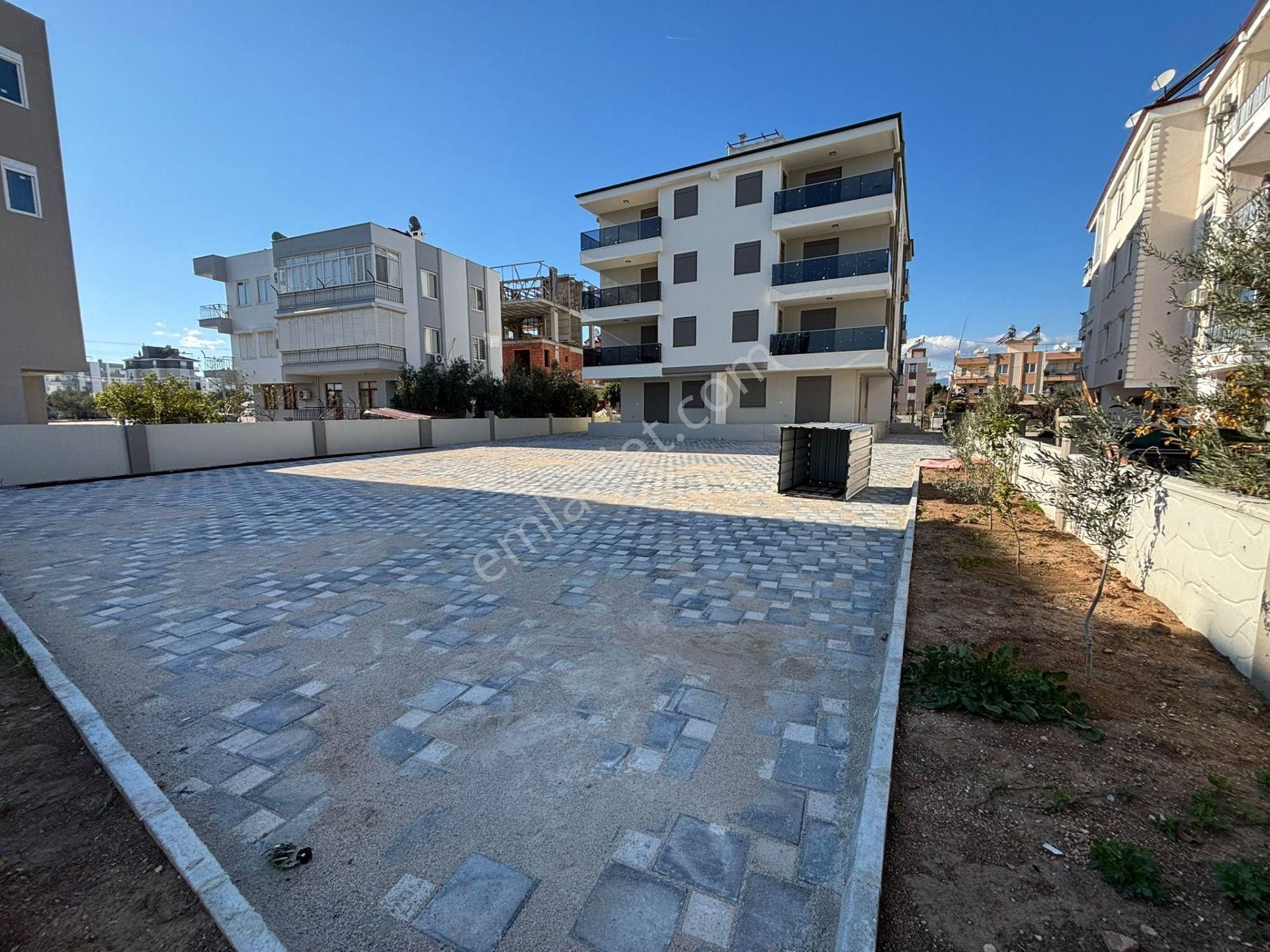 Düden Şelale Park Ulaşım Avm Sağlık Ocağı Yakını Katta Geniş 2+1 Daire