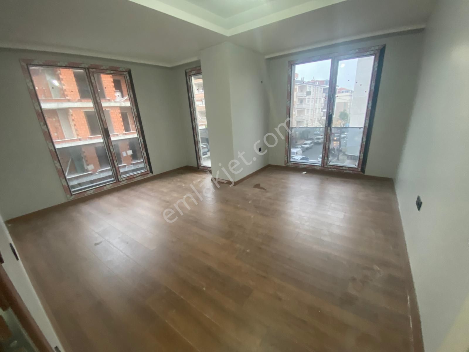 Delta’dan Denizköşkler’de 2+1 Sıfır 80m2 Kiralık Ara Kat Daire