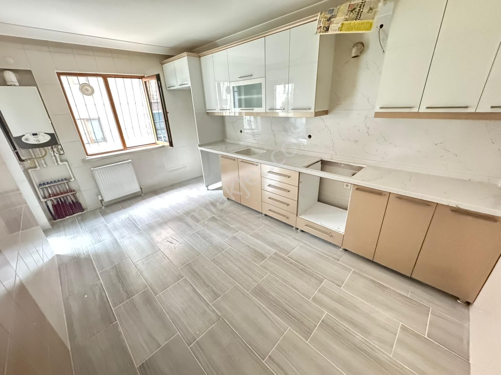 Lider Emlak'tan **4+1** 145 M2 Satılık Daire