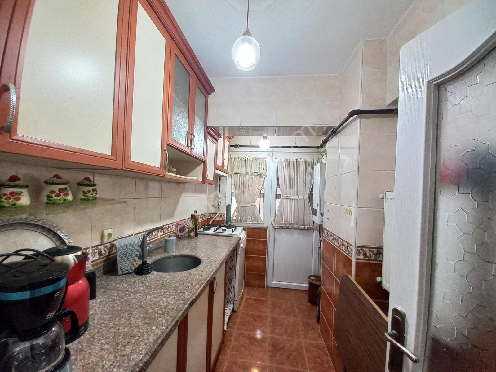 Şeref Emlak Yıldız Tabya Balkonlu Satılık Daire 3.550.000 Tl