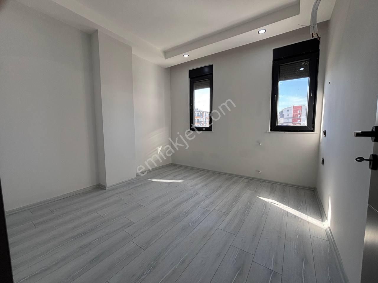 Kaçırılmayacak Yüzme Havuzlu Ulaşım Yakını Satılık 2+1 Daire - Görsel 9