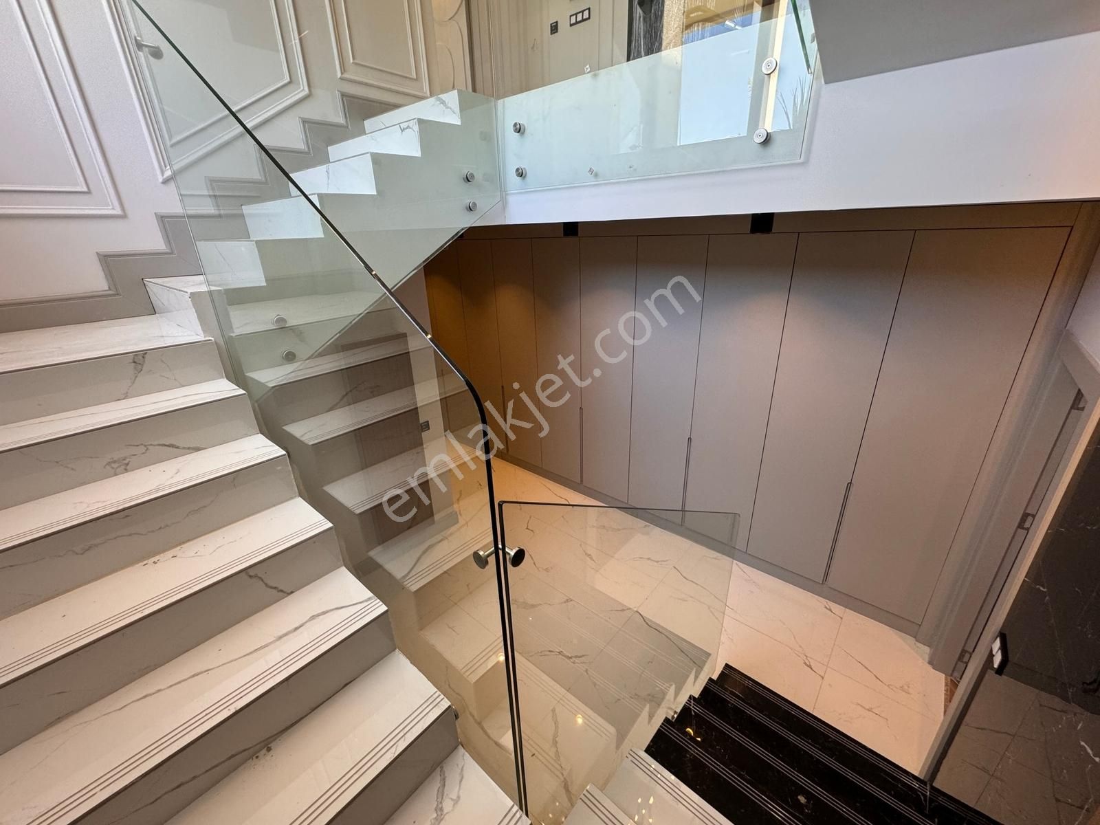 Kuşadasında Satılık Deniz Manzaralı Ultra Lüks Villalar - Görsel 31