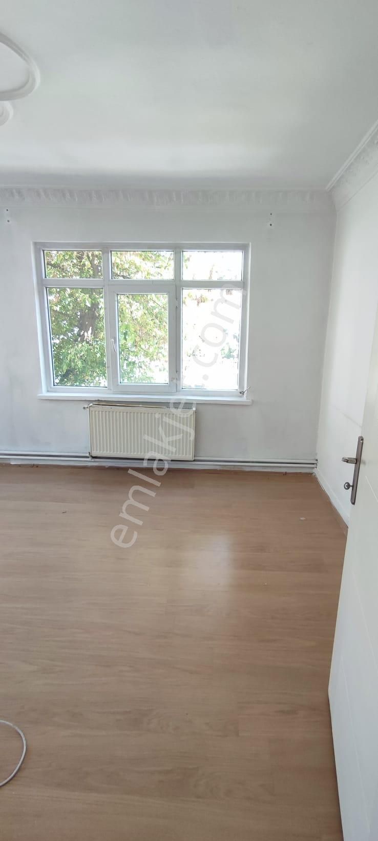 Aydınlıkevler Merkezi Lokasyonda Yatırımlık 2+1 Satılık Daire - Görsel 19