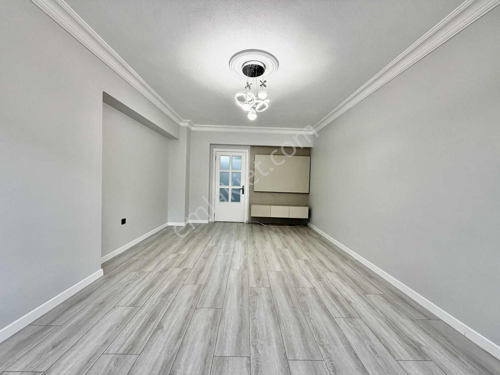 Beyoğlu'ndan Merkezde Full Yapılı Ara Kat Tam Güney Cephe 3+1 - Görsel 31