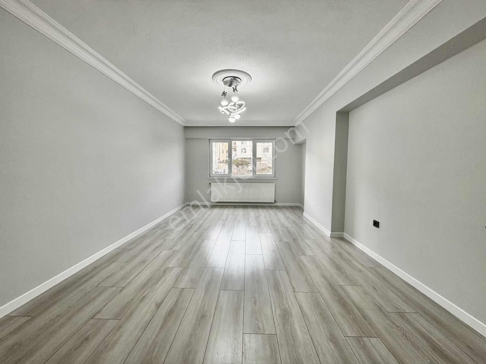 Beyoğlu'ndan Merkezde Full Yapılı Ara Kat Tam Güney Cephe 3+1 - Görsel 23