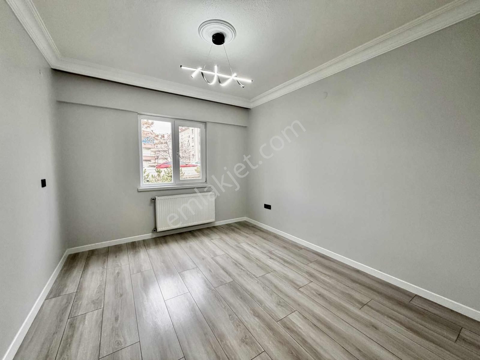 Beyoğlu'ndan Merkezde Full Yapılı Ara Kat Tam Güney Cephe 3+1 - Görsel 22