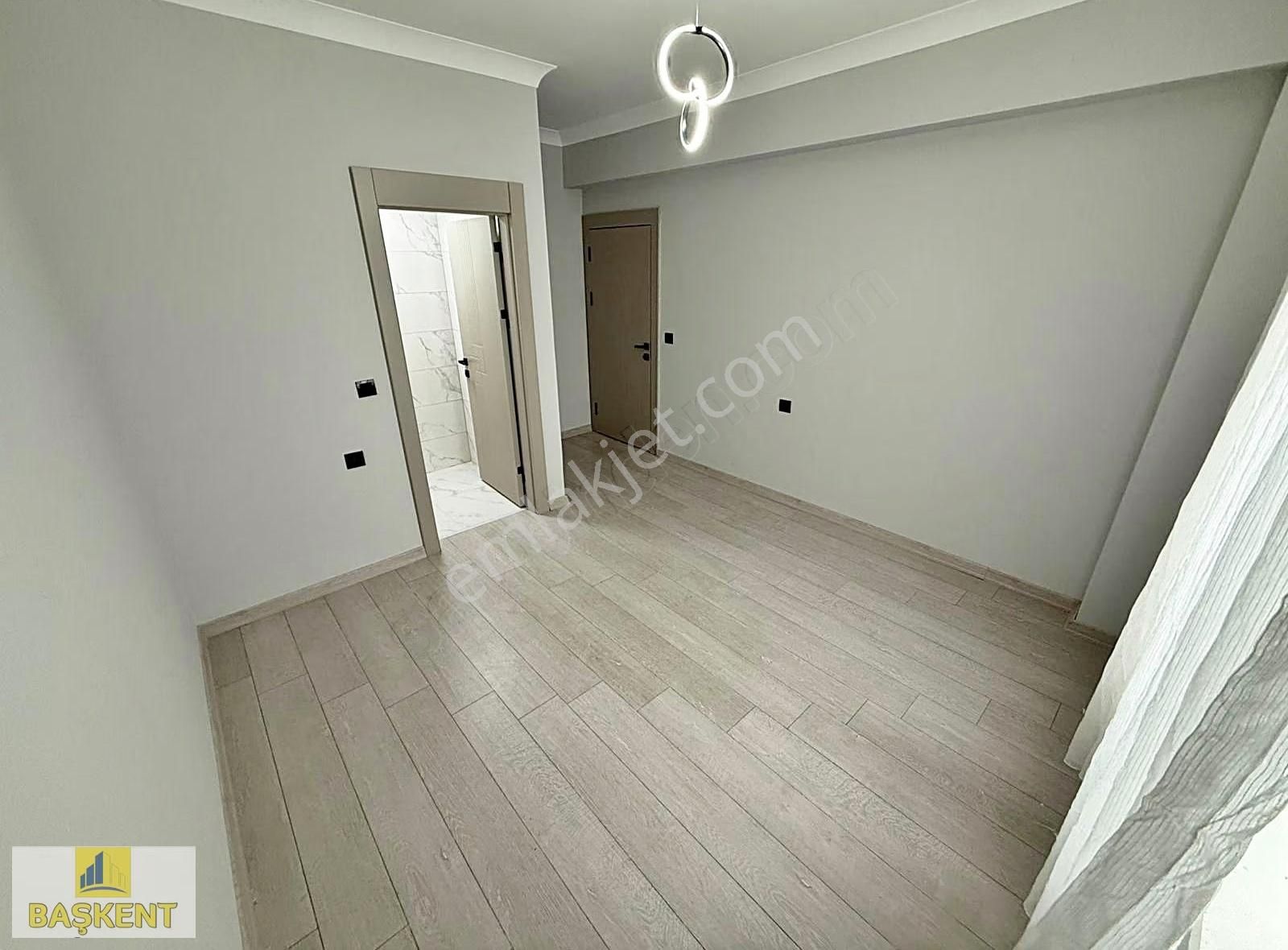 Başkent Gayrimenkul'den Ayaş Yolun'a Yakın Ön Cephe Ara Kat 3+1. - Görsel 2