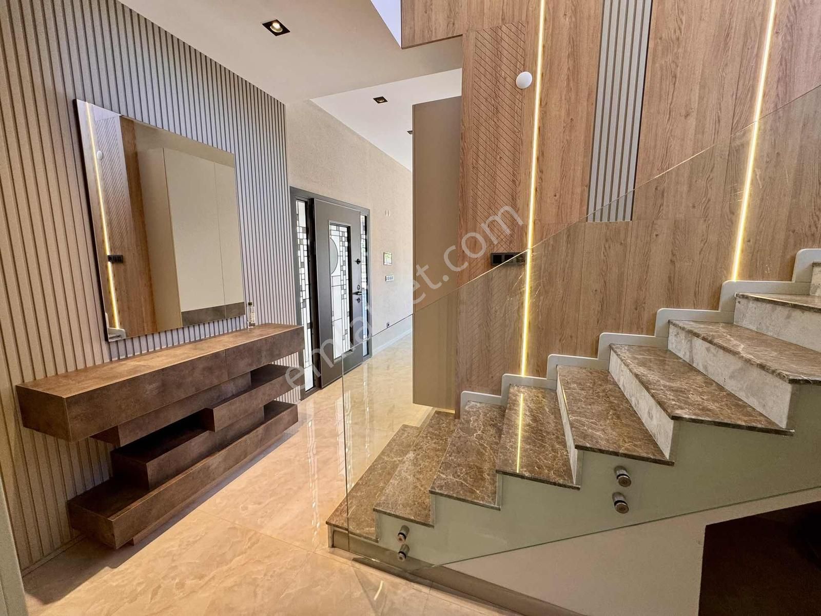 Kuşadası Değirmendere De Geniş Oturuma Sahip Lüks Satılık Villa - Görsel 30