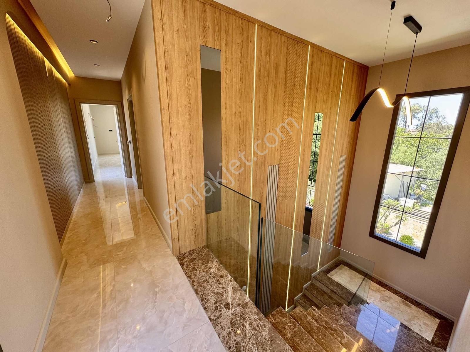 Kuşadası Değirmendere De Geniş Oturuma Sahip Lüks Satılık Villa - Görsel 8