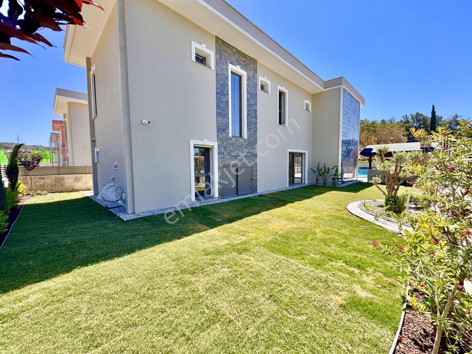 Kuşadası Değirmendere De Geniş Oturuma Sahip Lüks Satılık Villa - Görsel 21