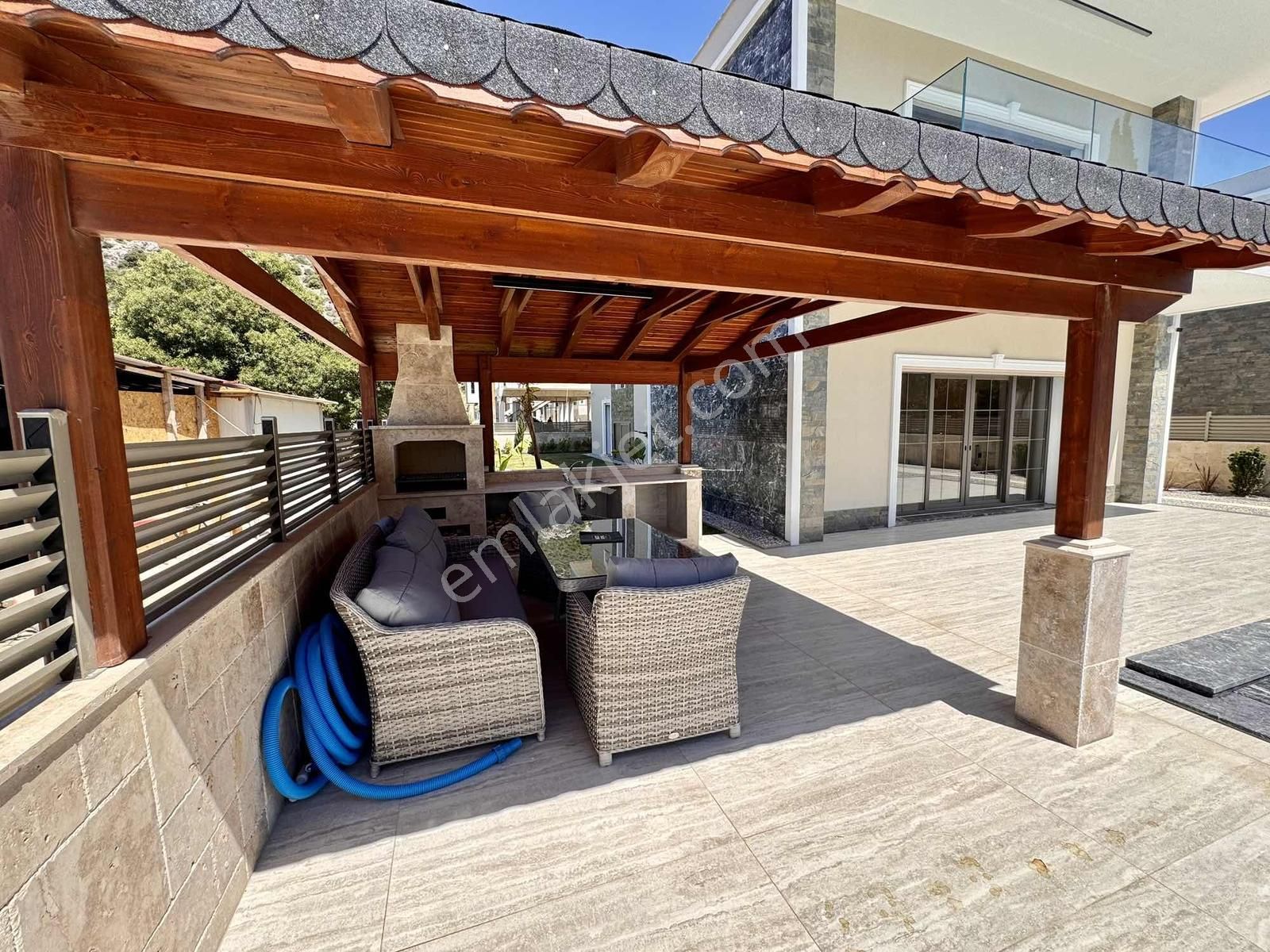 Kuşadası Değirmendere De Geniş Oturuma Sahip Lüks Satılık Villa - Görsel 4