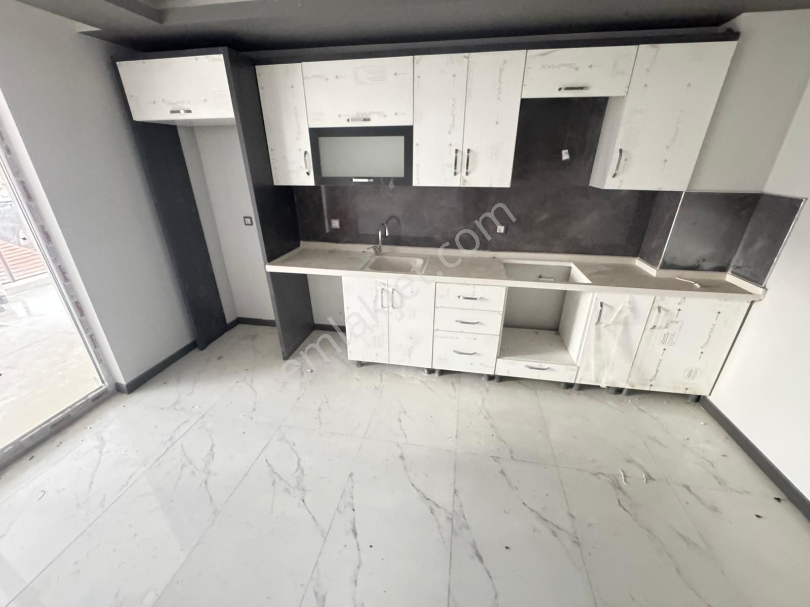 Lider Emlak'tan **3+1** 120m2 Sıfır Satılık Daire