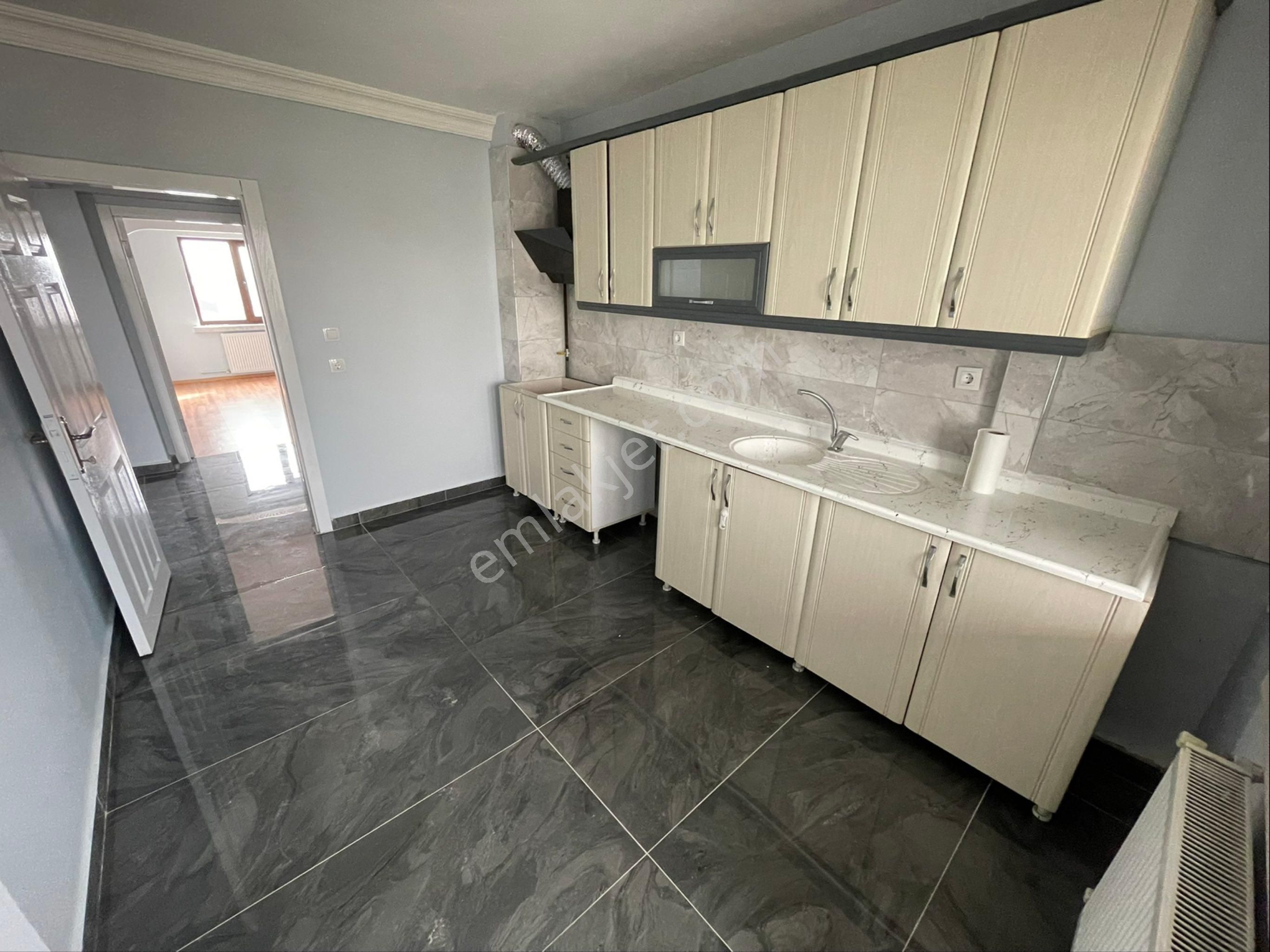 Botanik Metroya Yürüme Mesafesinde Full Yapılı Satılık 3+1 Daire - Görsel 2