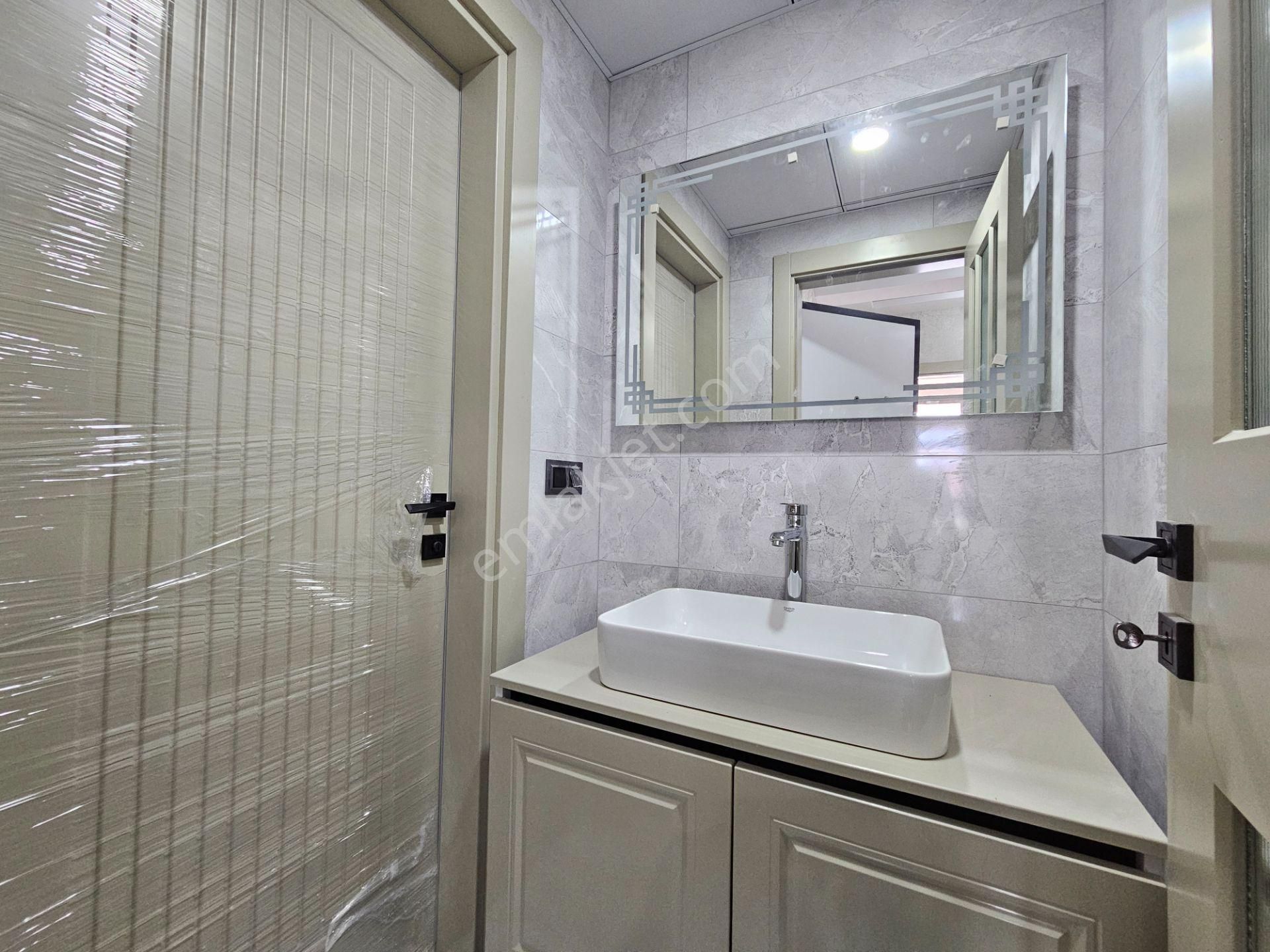 Selahaddin Eyyübi Mahallesi'nde 3+1 160m2 Site İçi Sıfır Lüks Daire - Görsel 9