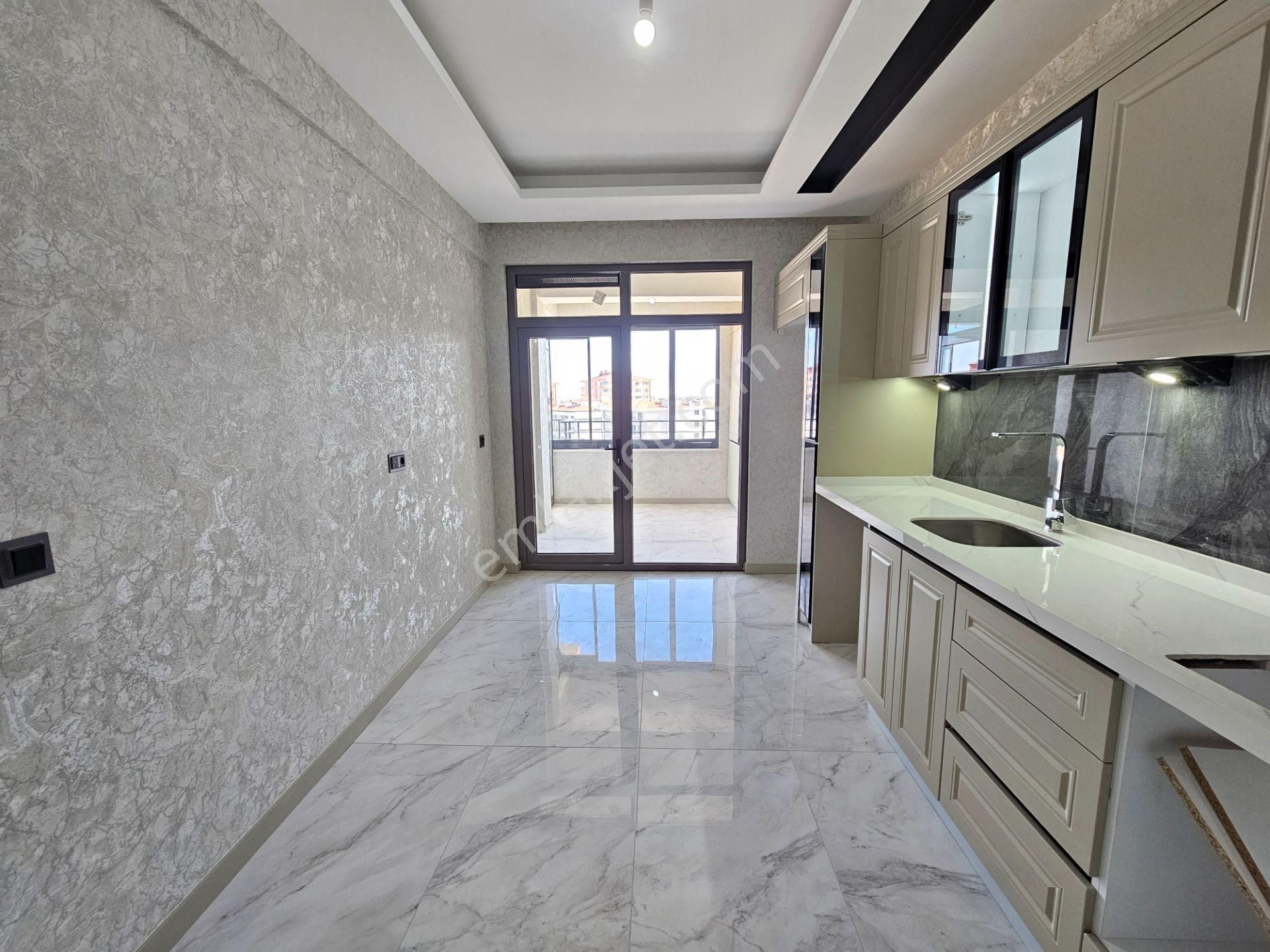 Selahaddin Eyyübi Mahallesi'nde 3+1 160m2 Site İçi Sıfır Lüks Daire - Görsel 11