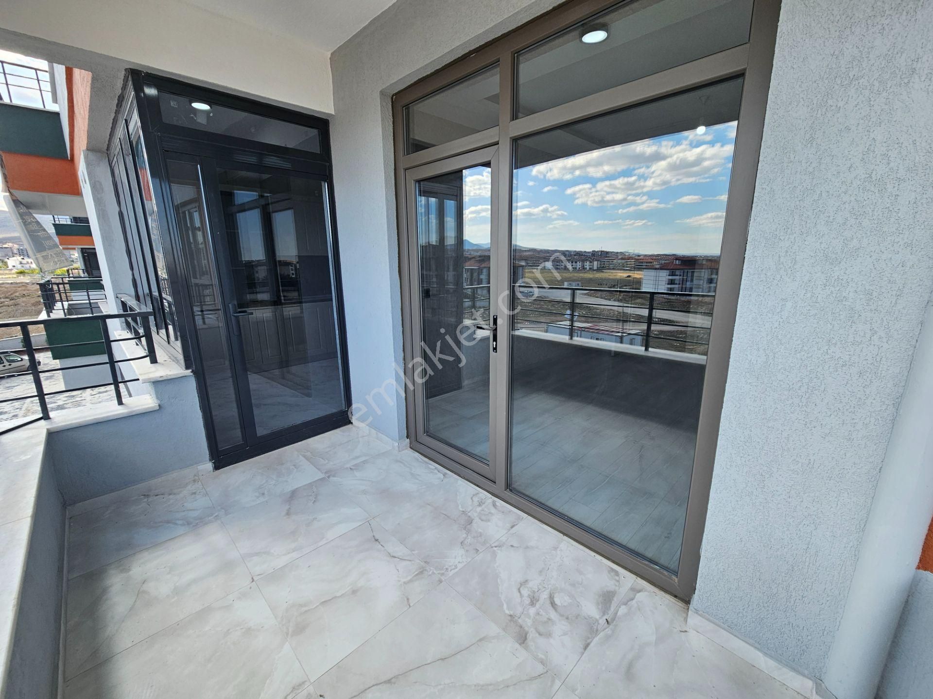 Selahaddin Eyyübi Mahallesi'nde 3+1 160m2 Site İçi Sıfır Lüks Daire - Görsel 26