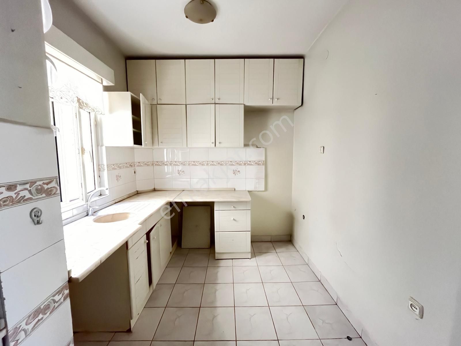 Sbell'den Bahçelievler'de Gazi Hast. Yakını,3.kat,ön Cephede,2+1 - Görsel 4