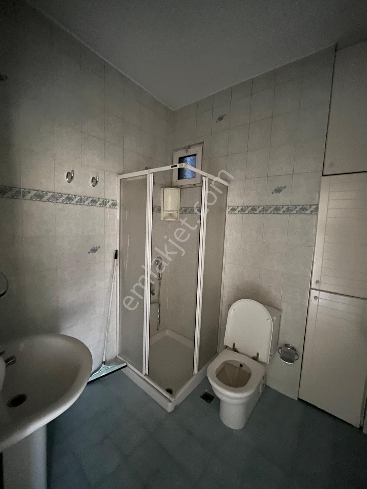 Sbell'den Bahçelievler'de Gazi Hast. Yakını,3.kat,ön Cephede,2+1 - Görsel 5