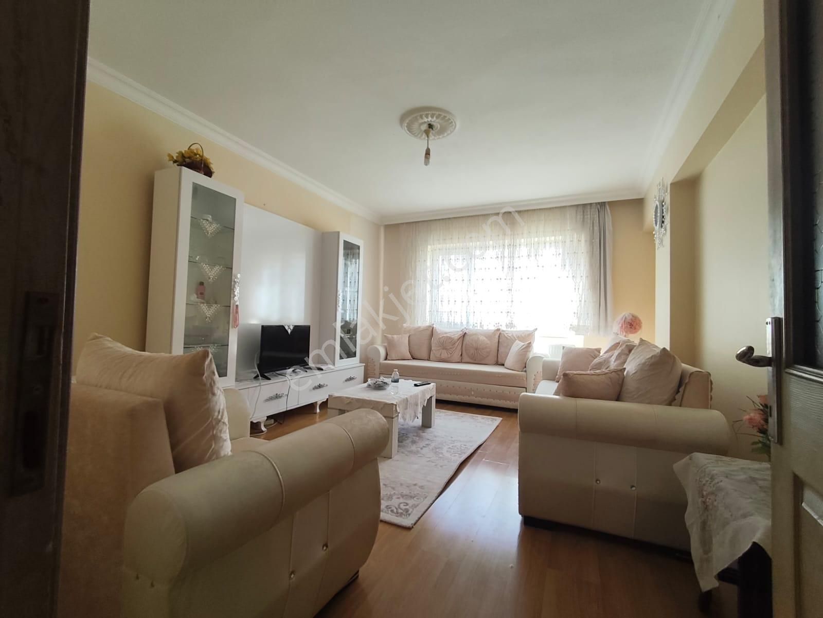 Yılmaz Gayrımenkulden Asansorlu Cadde Üzeri Kacırılmayacak 3+1 Fırsat Dairesi - Görsel 10