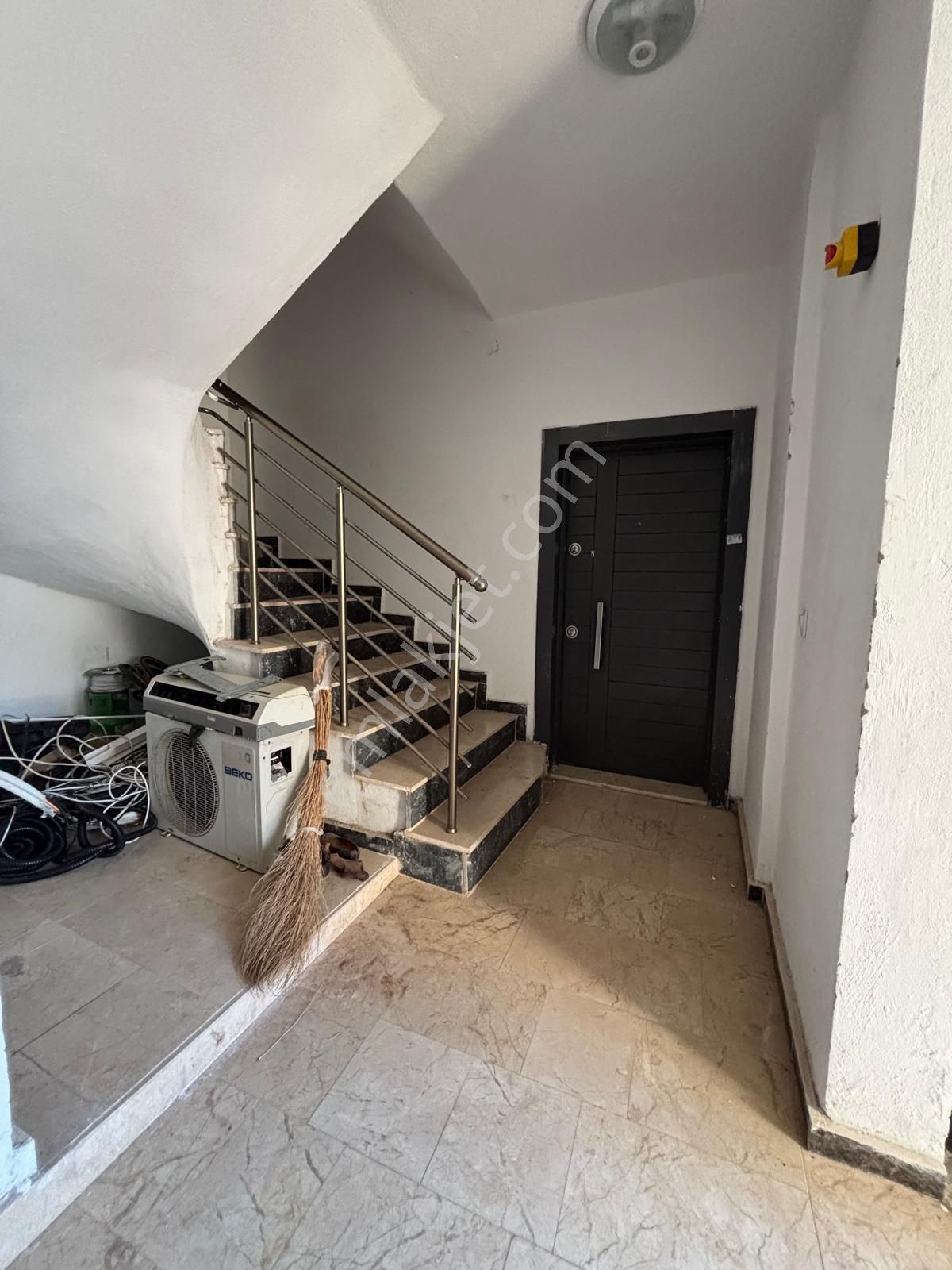 Ana Yol Okul Park Zincir Market Ulaşım Yakını Yüksek Giriş 2+1 Daire - Görsel 16