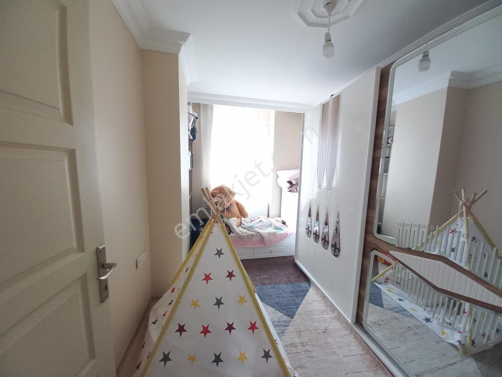 Şeref Emlak Yıldız Tabya Caddeye Yakın 8 Yıllık Satılık Daire - Görsel 5