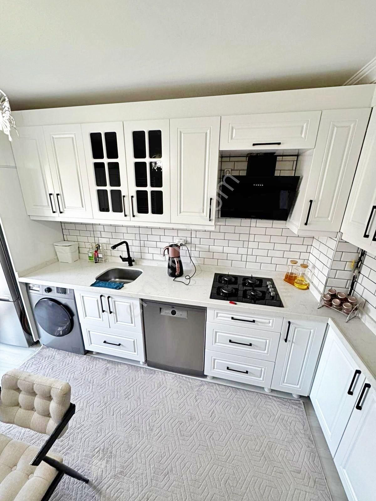 Sincan Tandoğan Mh'de 8 Yıllık Full Yapılı Masrafsız Ara Katta Satılık Daire