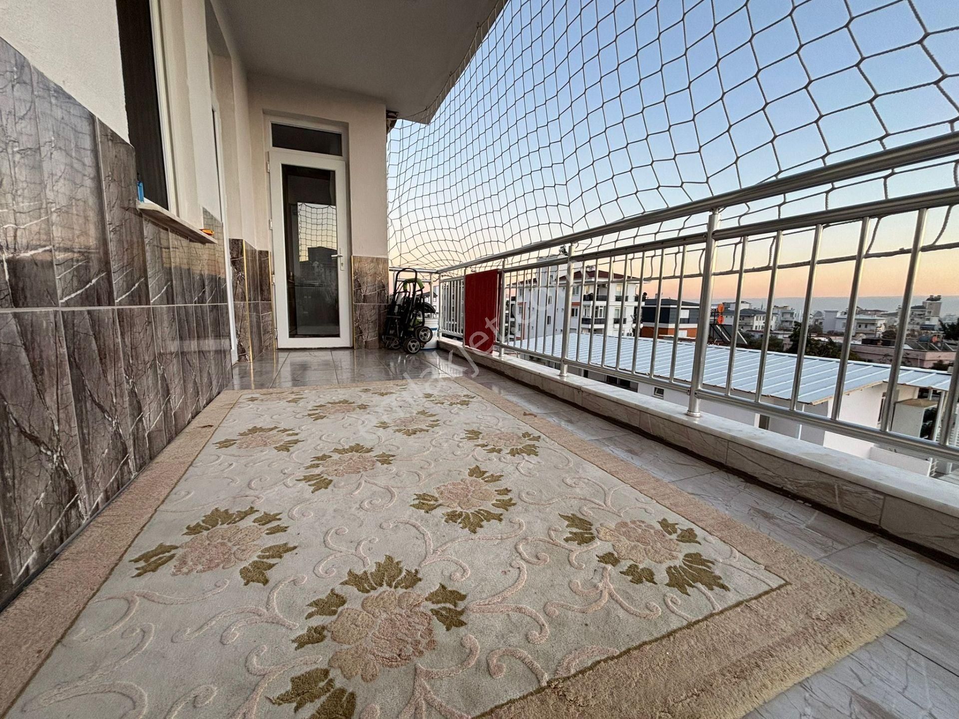 Şehir Manzaralı Masal Park Tamvay Yakını Katta Satılık 2+1 Daire - Görsel 3