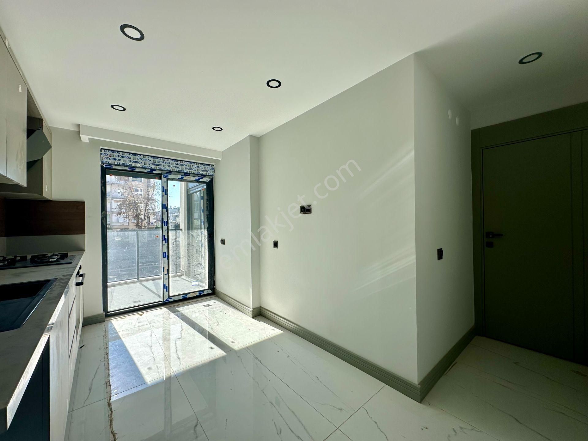 Sinan'da Ayrı Mutfaklı Ultra Lüks 2+1 Kapalı Otoparklı Sıfır Daire - Görsel 10