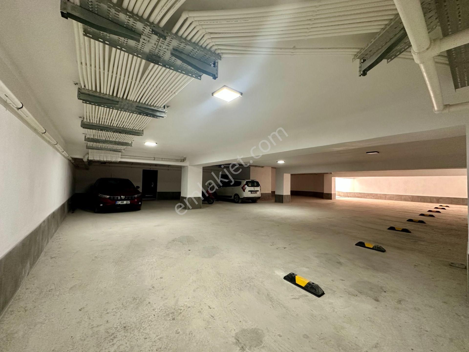 Sinan'da Ayrı Mutfaklı Ultra Lüks 2+1 Kapalı Otoparklı Sıfır Daire - Görsel 27