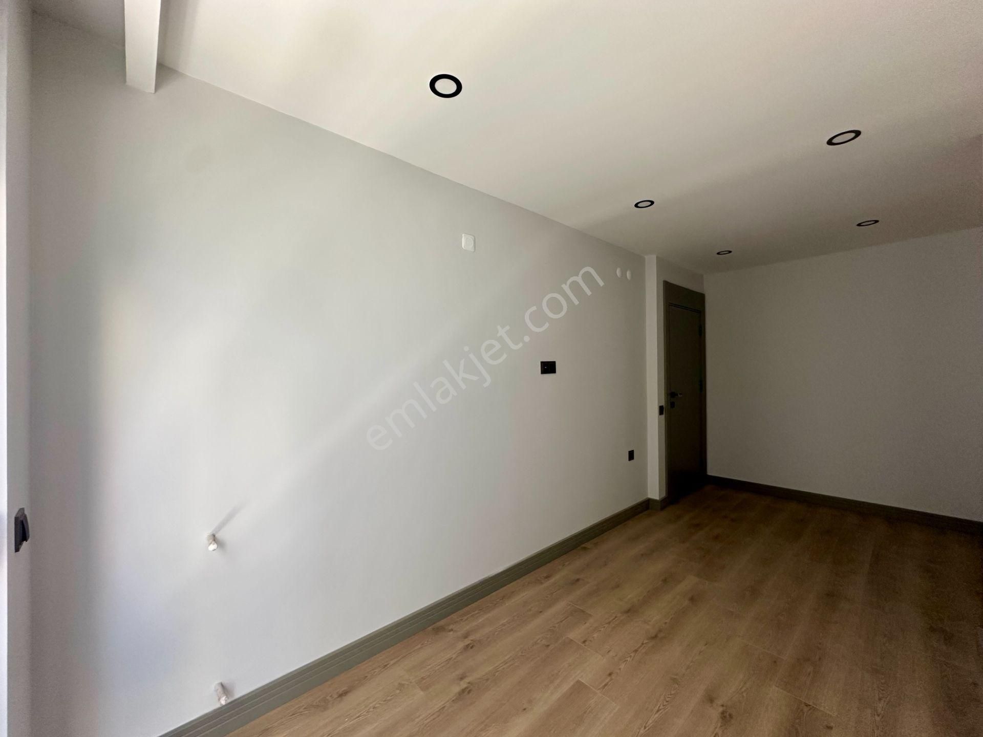 Sinan'da Ayrı Mutfaklı Ultra Lüks 2+1 Kapalı Otoparklı Sıfır Daire - Görsel 23