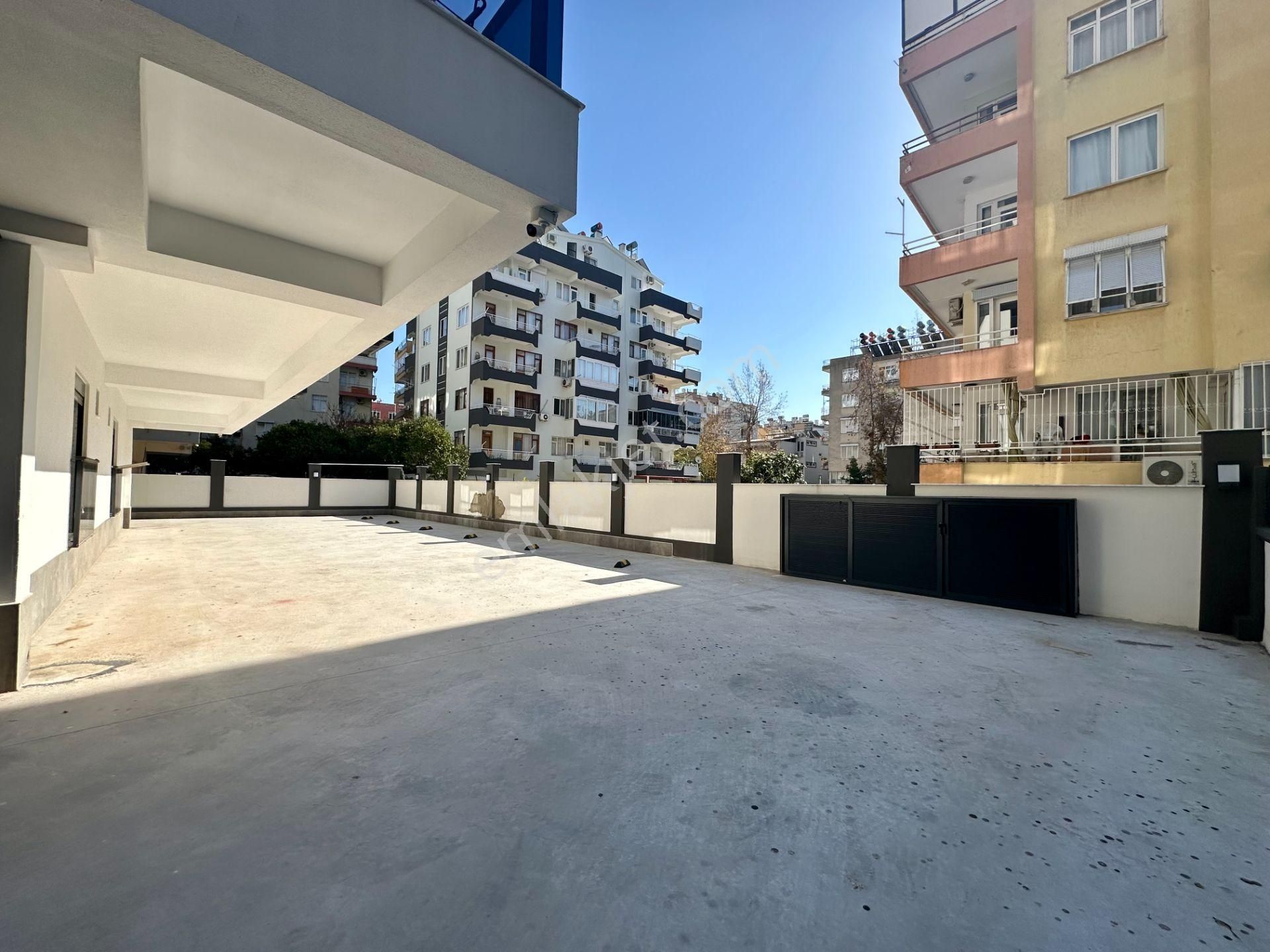 Sinan'da Ayrı Mutfaklı Ultra Lüks 2+1 Kapalı Otoparklı Sıfır Daire - Görsel 20