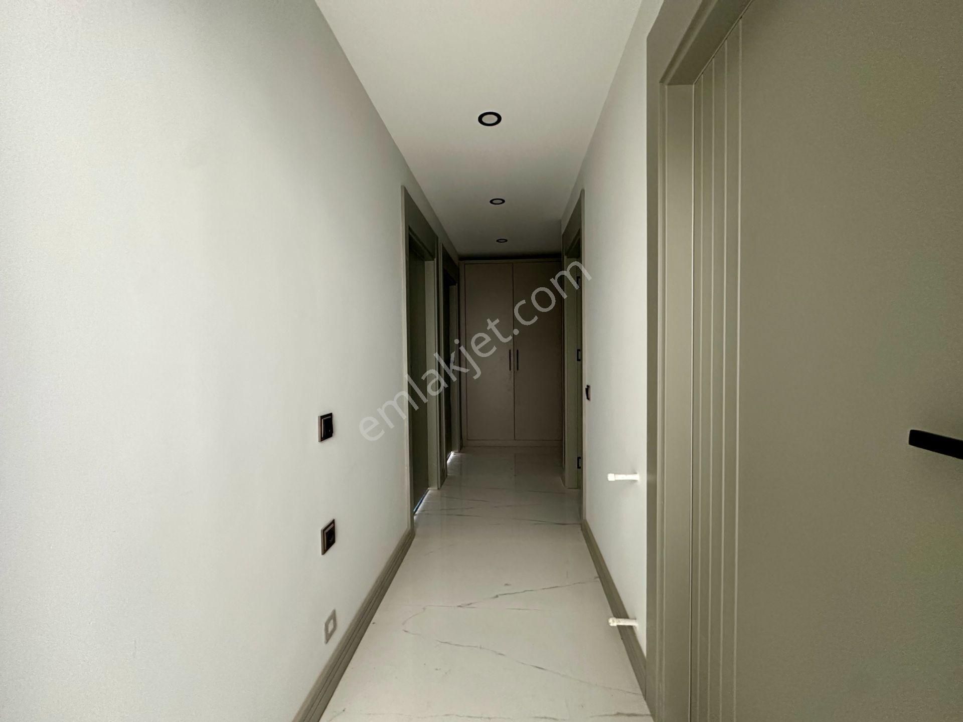 Sinan'da Ayrı Mutfaklı Ultra Lüks 2+1 Kapalı Otoparklı Sıfır Daire - Görsel 16